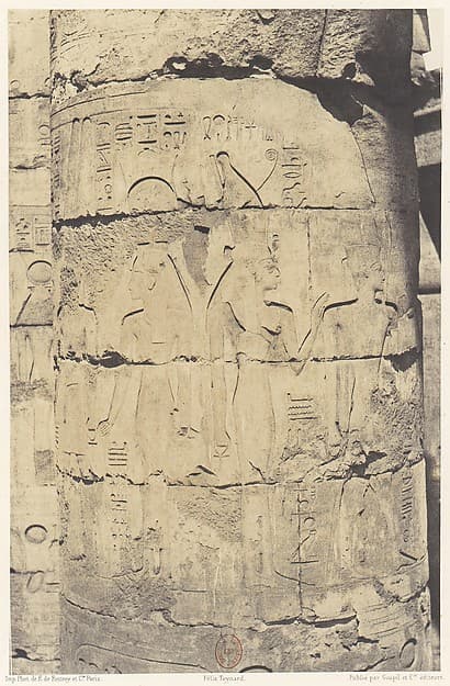 Karnak (Thèbes), Palais - Salle Hypostyle - Colonnade Centrale - Décoration d'un Fut