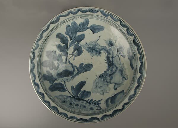 Plate with Lion Design