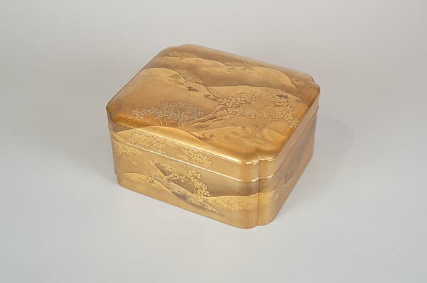 Box with Design of Cherry Blossoms at Mount Yoshino