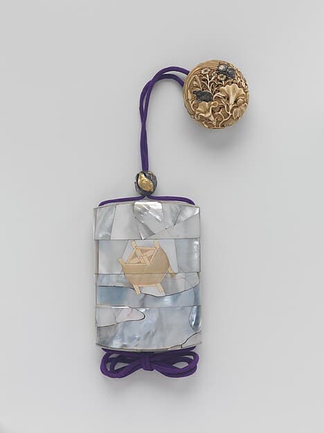 七夕蒔絵印籠|Inrō with Tanabata Story of the Weaver and the Herdboy