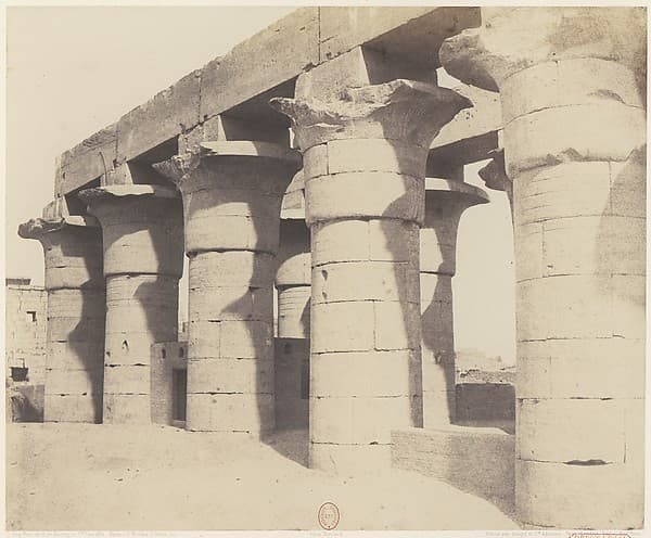 Louksor (Thèbes). Construction Centrale - Grande Colonnade